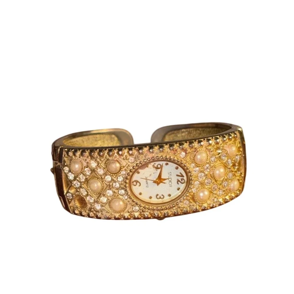 Studio 7 Womens Gold Tone Rhinestone Faux Pearl Bangle Cuff Watch Z0802 Repair